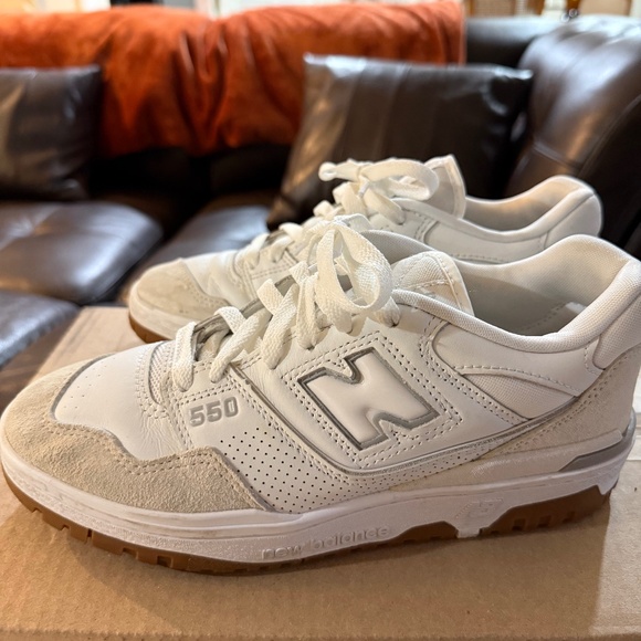 550 new balance sneakers - Picture 1 of 5